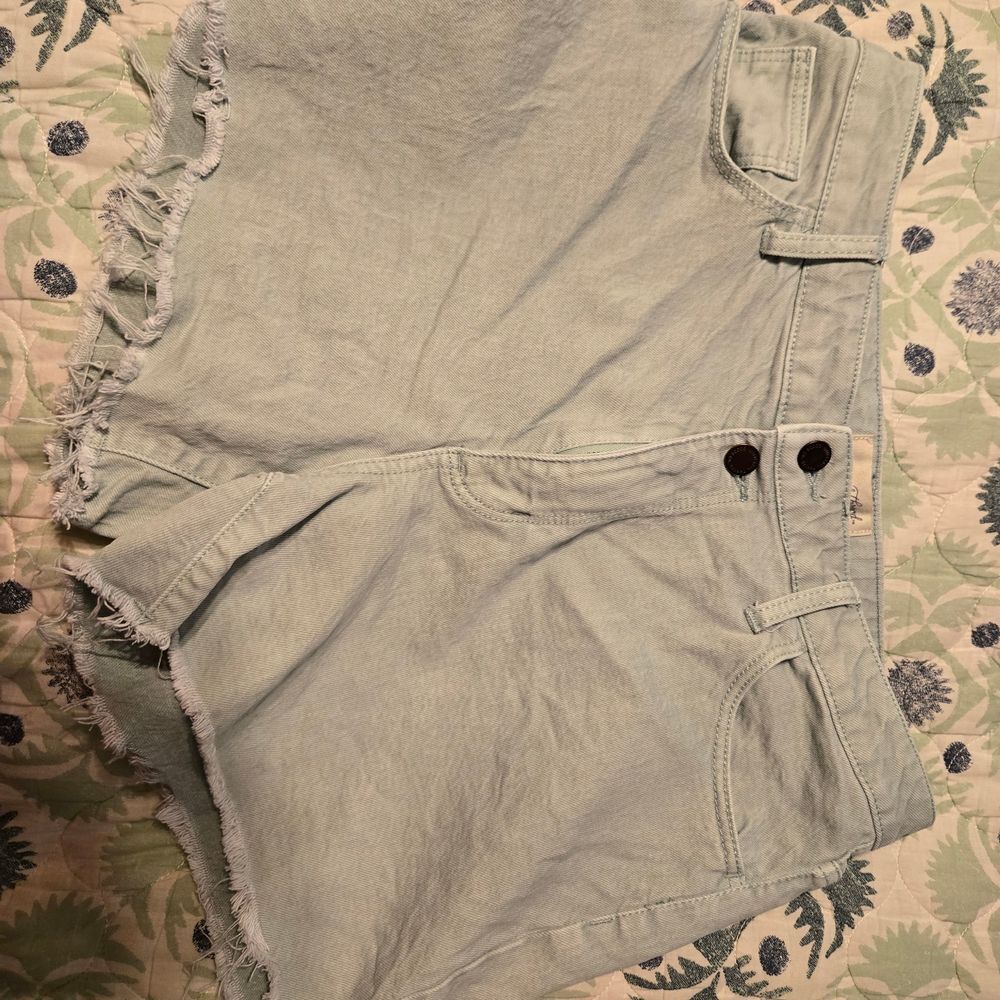 💰4 for $10💰 Universal Thread Mint Green Jean Shorts